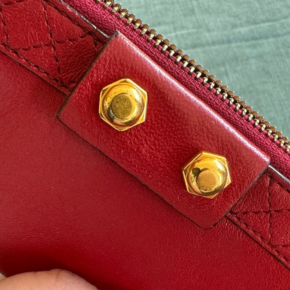 Marc By Marc Jacobs Red Quilted Leather Wallet - Picture 4 of 5